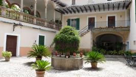 Esporles: la Granja